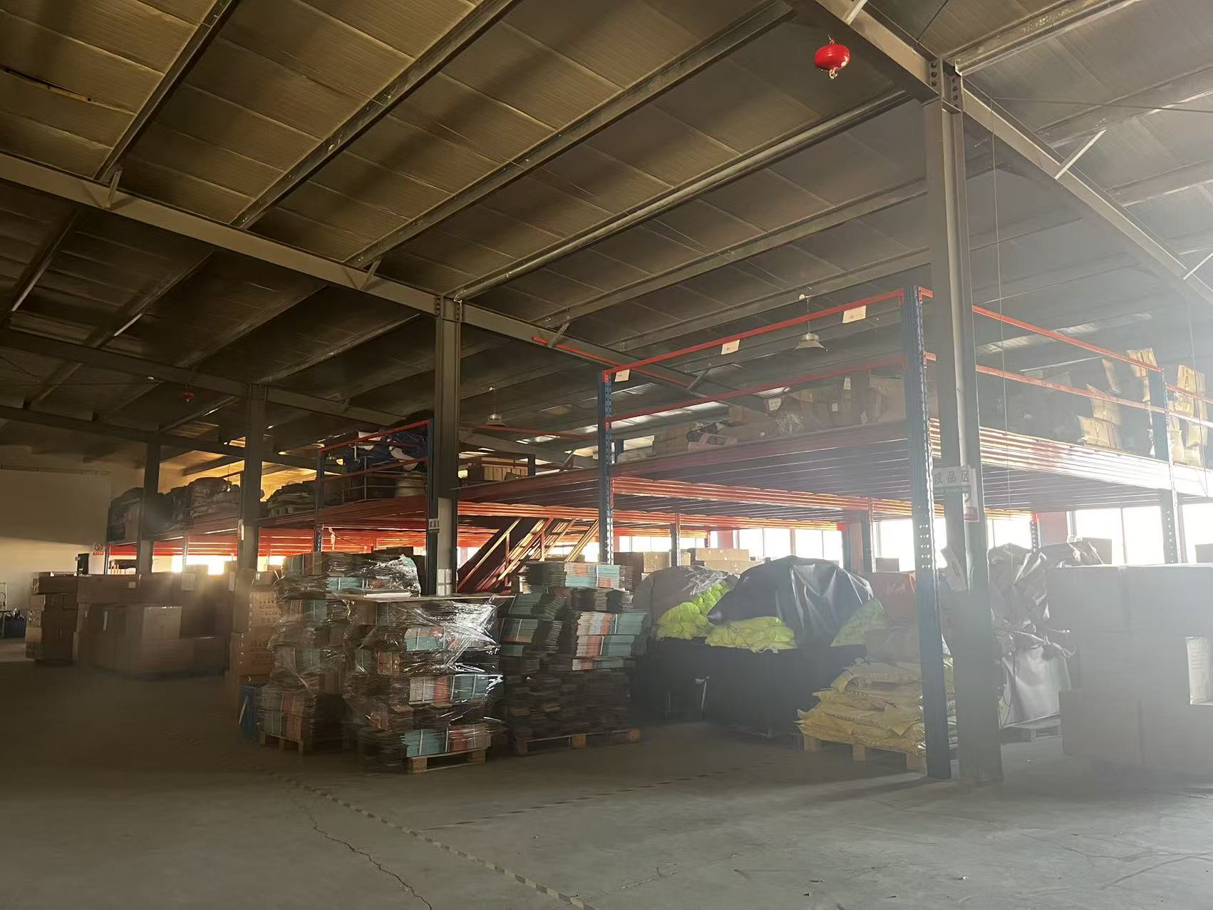 Warehouse storage